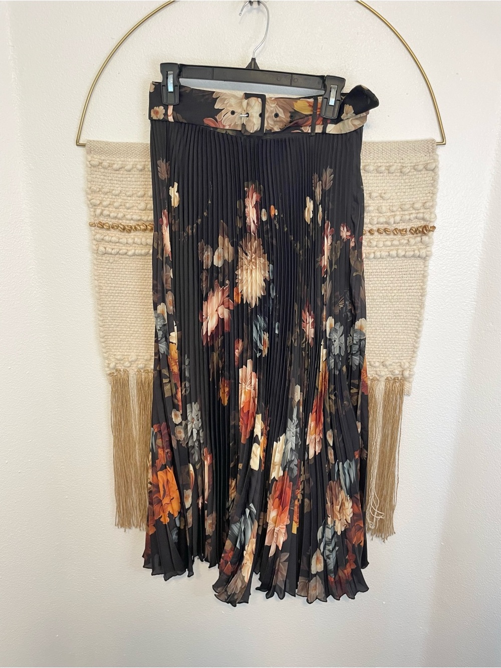 Ranna Gill Black Pleated Midi Skirt Moody Floral S